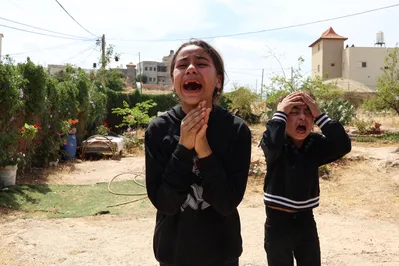 Forças israelenses também bloqueiam a entrada de ajuda humanitária em Gaza