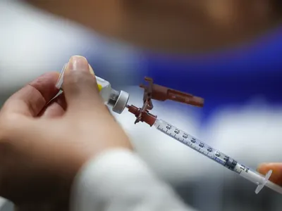 Imagem ilustrativa da imagem OMS: surtos de doenças preveníveis ameaçam progresso na vacinação