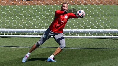 Weverton prevê dificuldade para o Palmeiras contra o Al Ahly