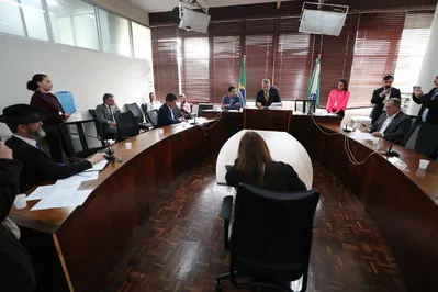 Imagem ilustrativa da imagem Pedidos de vistas adiam decisões contra Renato Freitas