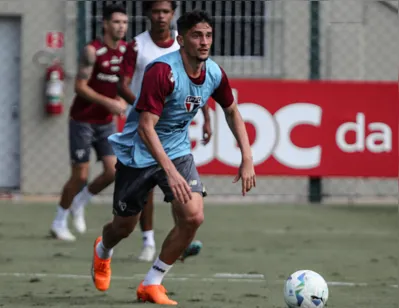 Imagem ilustrativa da imagem São Paulo visita o Alianza Lima para manter liderança
