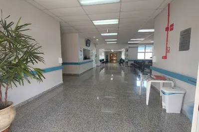 Imagem ilustrativa da imagem TCE-PR suspende licitação de R$ 24,8 milhões do Hospital do Norte Pioneiro