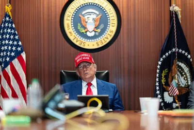 Imagem ilustrativa da imagem Trump anuncia cessar-fogo entre Israel e Irã