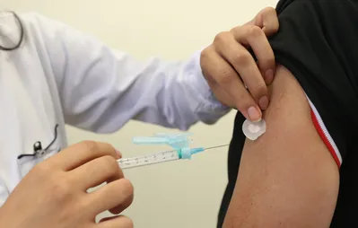 Imagem ilustrativa da imagem UBSs de Londrina terão horário estendido para vacinação contra gripe