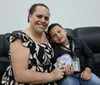 Famílias de Cambé recebem selo 'Autista a Bordo'
