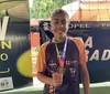 Londrinense de 14 anos vence competição nacional de Parabadminton