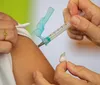 Vacina brasileira contra covid pode estar disponível até início de 2027