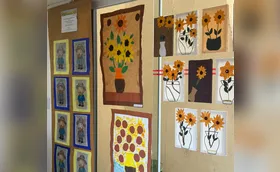 Alunos da EJA realizam exposição com releituras de Van Gogh