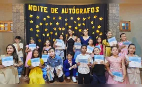 Noite de autógrafos para autores de hoje e de amanhã