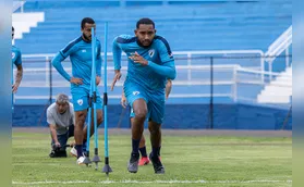 Zagueiros do Londrina vivem situações distintas para 2026