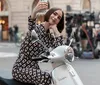O que 'Emily em Paris' revela sobre o desejo contemporâneo?