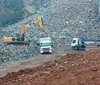 Trecho da PR-445 ficará interditado nesta quinta para detonação de rochas