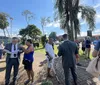 Advogados tiram dúvidas da população na praça da Saul Elkind