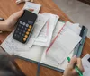 Consumidor adota cautela com o orçamento doméstico