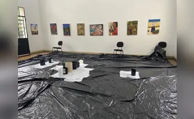 Biblioteca Municipal sofre com goteiras e infiltração