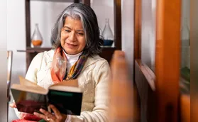 Como a leitura contribui para a saúde mental na terceira idade