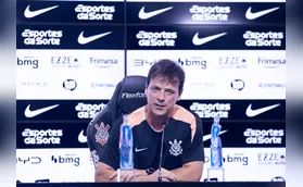 Diniz comemora acerto com Corinthians: "Tenho a cara disso aqui"