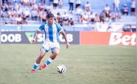 Emiliano admite ambição no Londrina: "Quero ajudar no acesso"