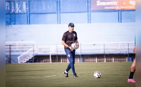 Executivo do Londrina vê evolução no trabalho de Allan Aal