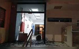 Homem invade Sesc Cadeião e ataca vigilantes com martelo