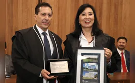 Homenagens aos que ajudaram a construir o Fórum de Londrina