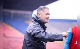 Micale freia euforia após goleada do Londrina: “Caminho é longo”