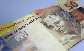 O Brasil trabalha para pagar o que já gastou