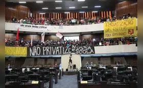 Ratinho Jr pode enfrentar greve em seus últimos dias no governo