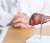 Doença silenciosa atinge 30% dos brasileiros e pode levar à cirrose