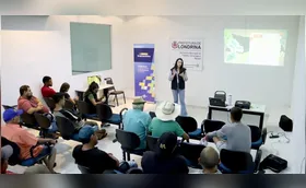 Ex-carroceiros participam de capacitação e planejam novas atividades
