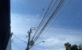 Força-tarefa vai remover cabos aéreos de postes em Londrina