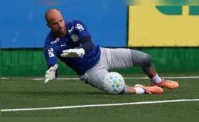 Líder Palmeiras recebe a lanterna Chapecoense