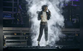 Michael Jackson continua atraindo multidões, agora no cinema