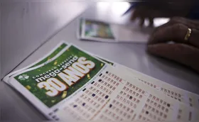 Três apostas de Londrina acertam quina de aniversário da Mega-Sena