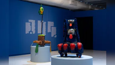 Obras de Gervane de Paula, na exposição itinerante da 36ª Bienal de São Paulo, no Museu Oscar Niemeyer
