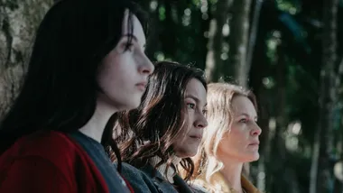 “Quase Inverno” apresenta a história de três irmãs que voltam para a fazenda em que nasceram devido ao estado avançado da doença mãe
