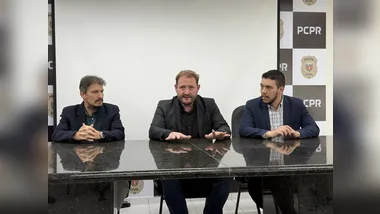 Da esquerda para direita, os delegados Mozart Rocha Gonçalves, Valderes Luiz Scalco e Paulo Henrique Costa