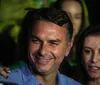 Onda conservadora faz Flávio Bolsonaro se impor sobre Lula