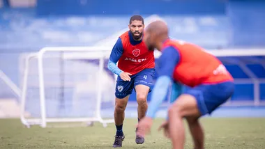Com a saída de Yago Lincoln, Wallace pode ser uma das novidades do Londrina contra o Juventude