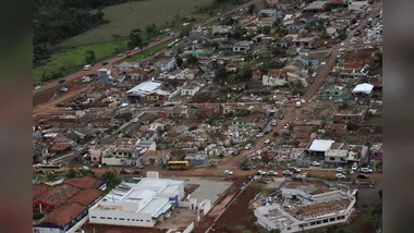 Rio Bonito do Iguaçu foi devastada por tornado em novembro de 2025