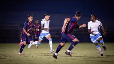Vitinho e Chumbinho, atletas do time principal, foram titulares contra o Paraná Clube