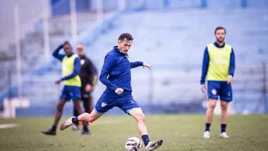 Autor de um dos gols da vitória sobre a Ponte Preta, Guilherme Portuga se firmou como titular do Londrina