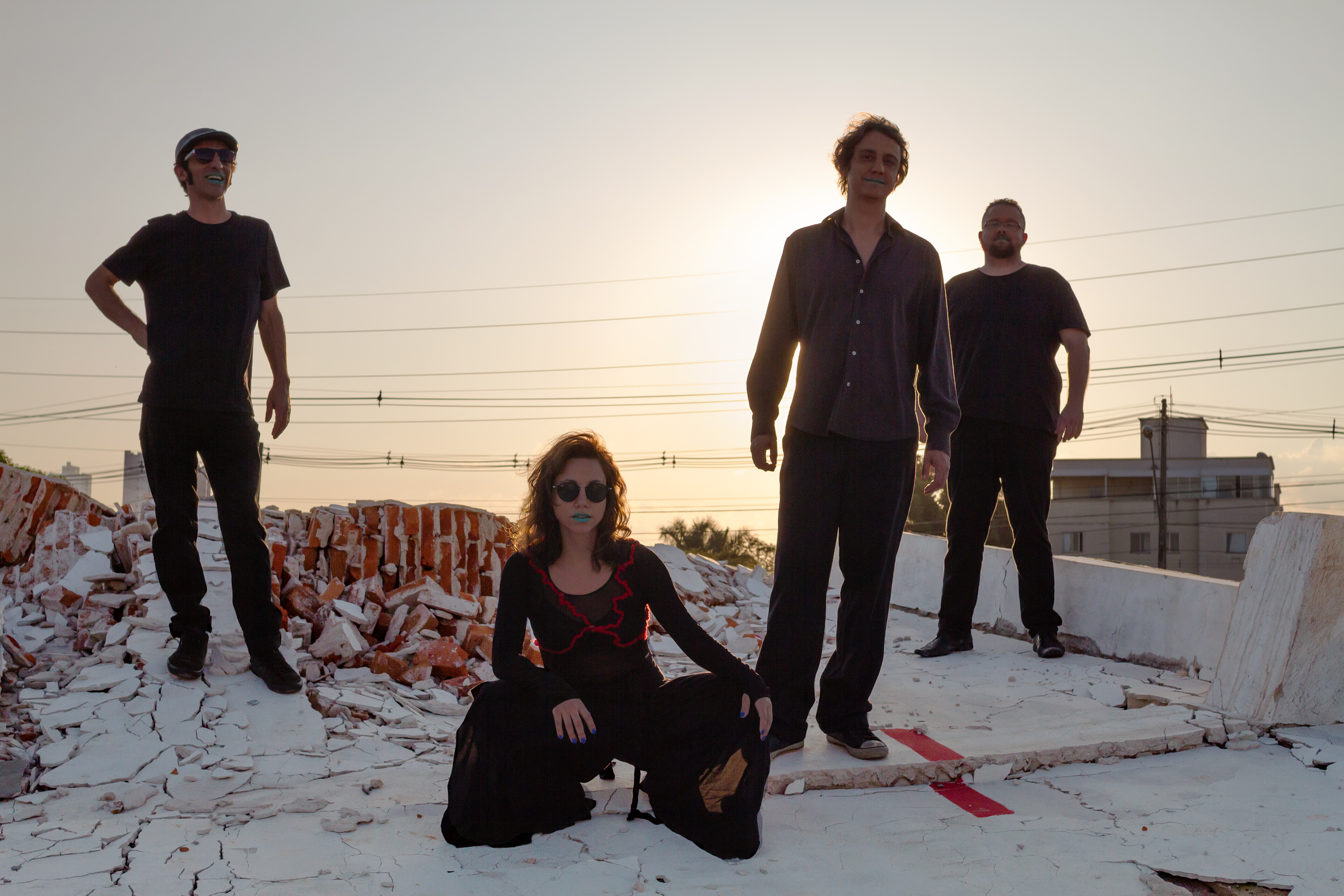 Abacate Contemporâneo leva seu swing rock a show gratuito