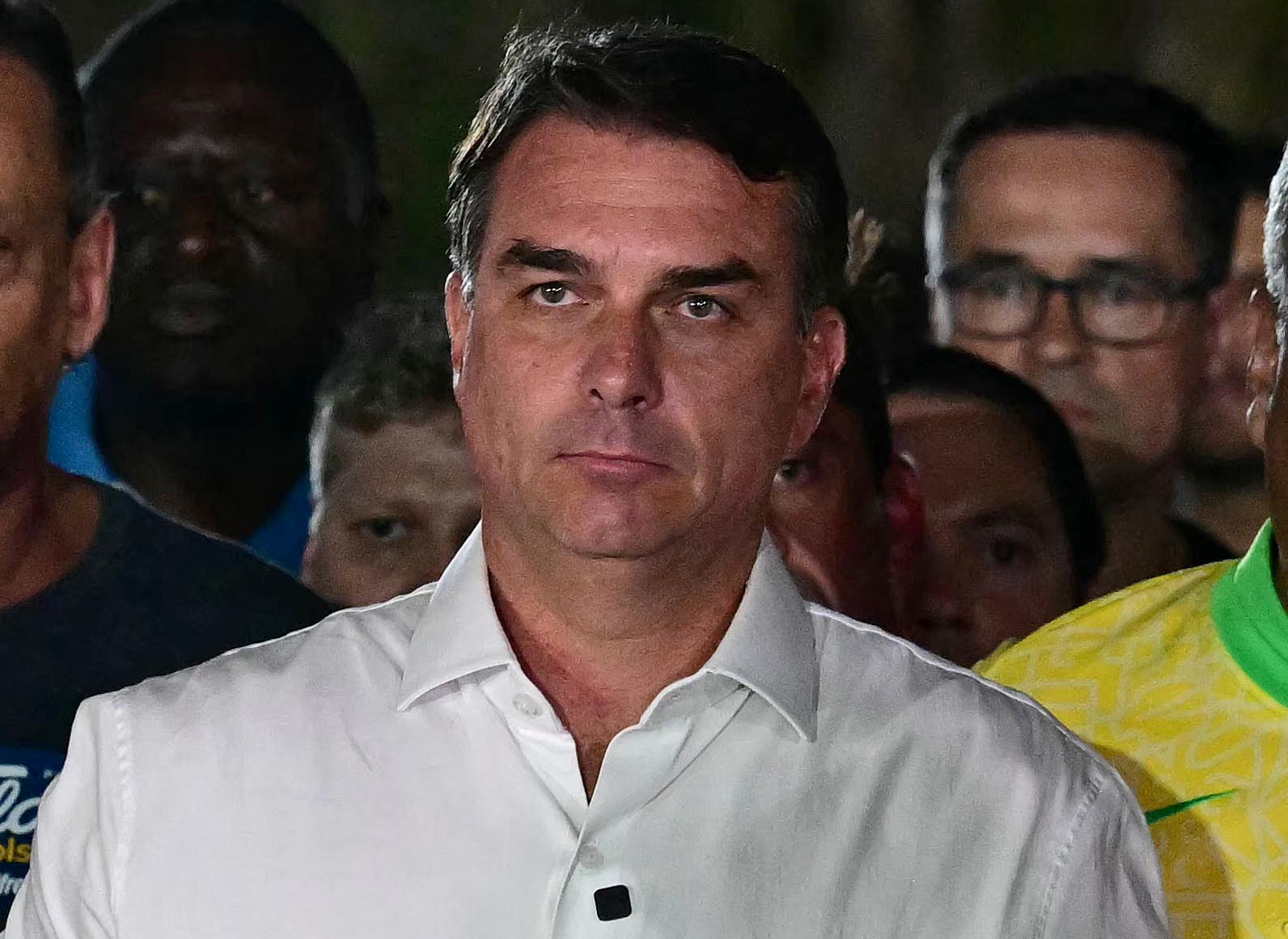 Aliados de Flávio no Paraná evitam falar de carta que contesta eleição de Lula