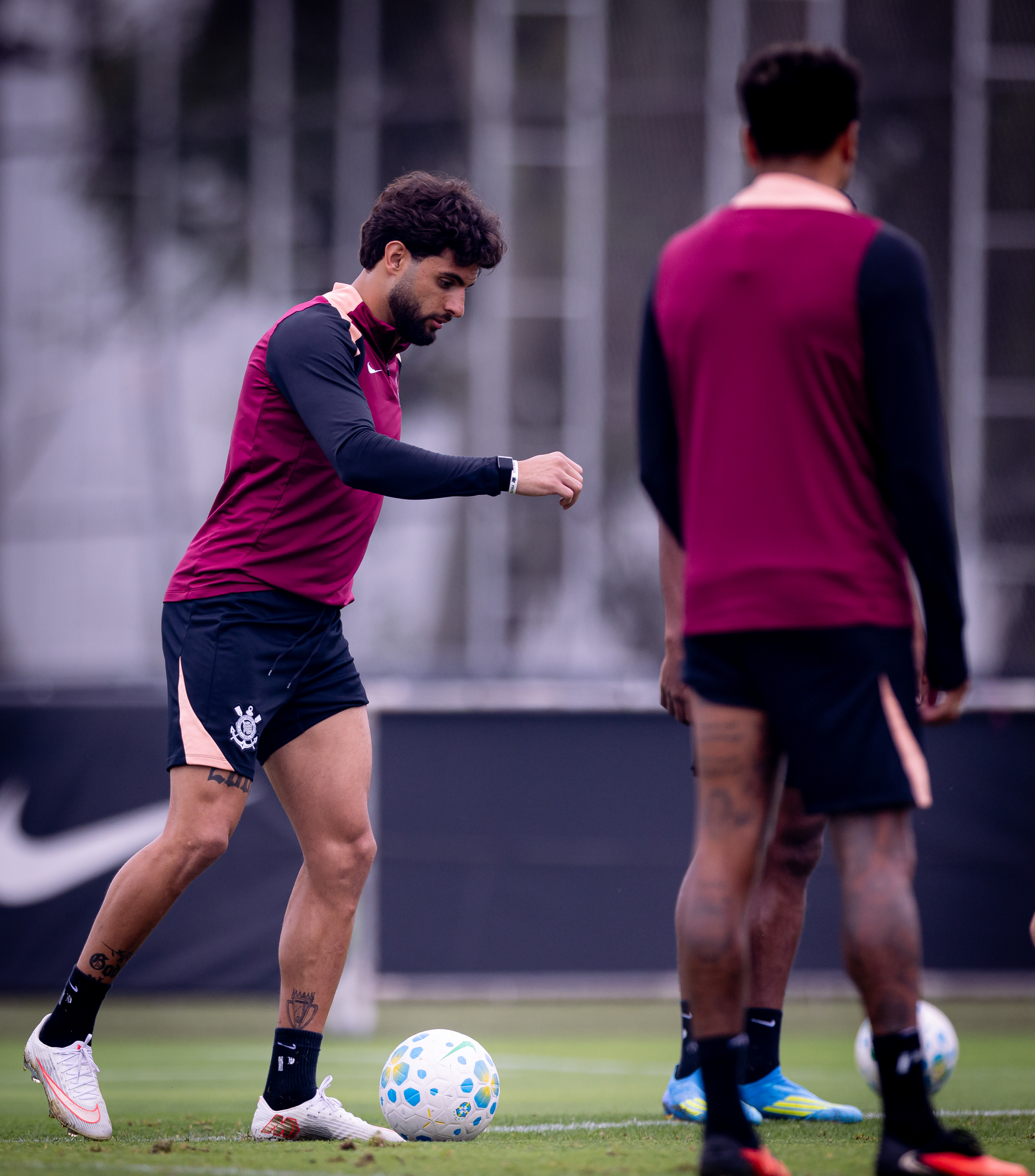 Corinthians busca reação contra o Inter para se afastar do Z4