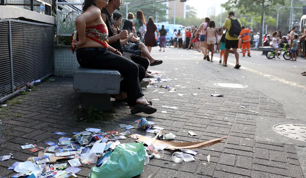 Crimes eleitorais: PF apreende quase R$ 1 milhão em bens e valores