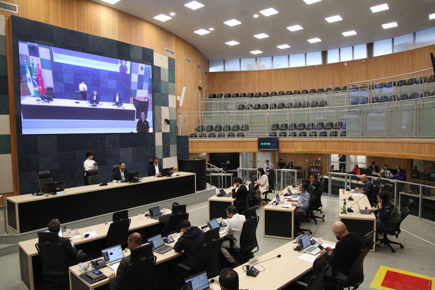 Em 1º turno, Câmara aprova orçamento de R$ 3,9 bi para 2027