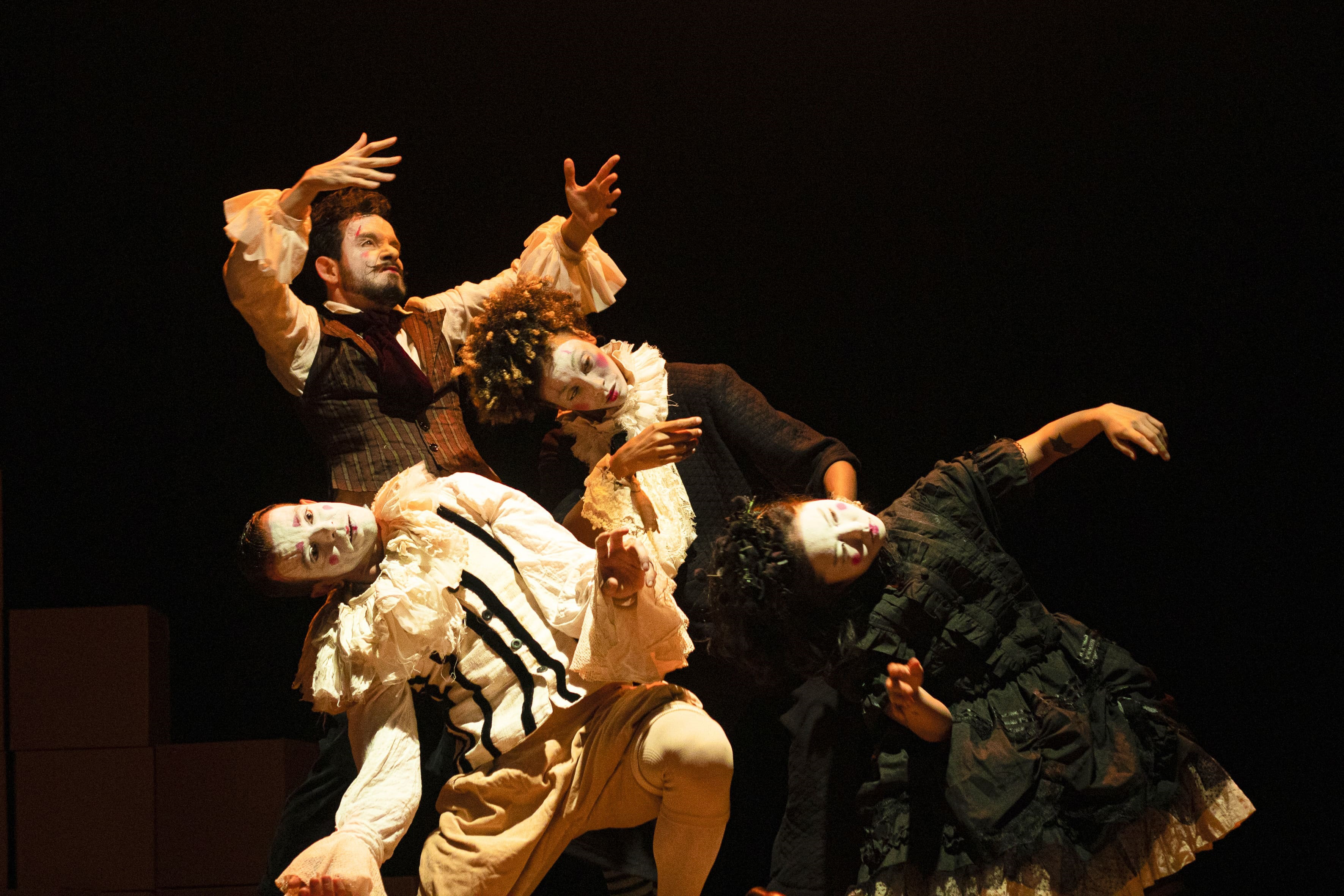 Espetáculo para as infâncias e reflexão sobre o Brasil no Festival de Dança