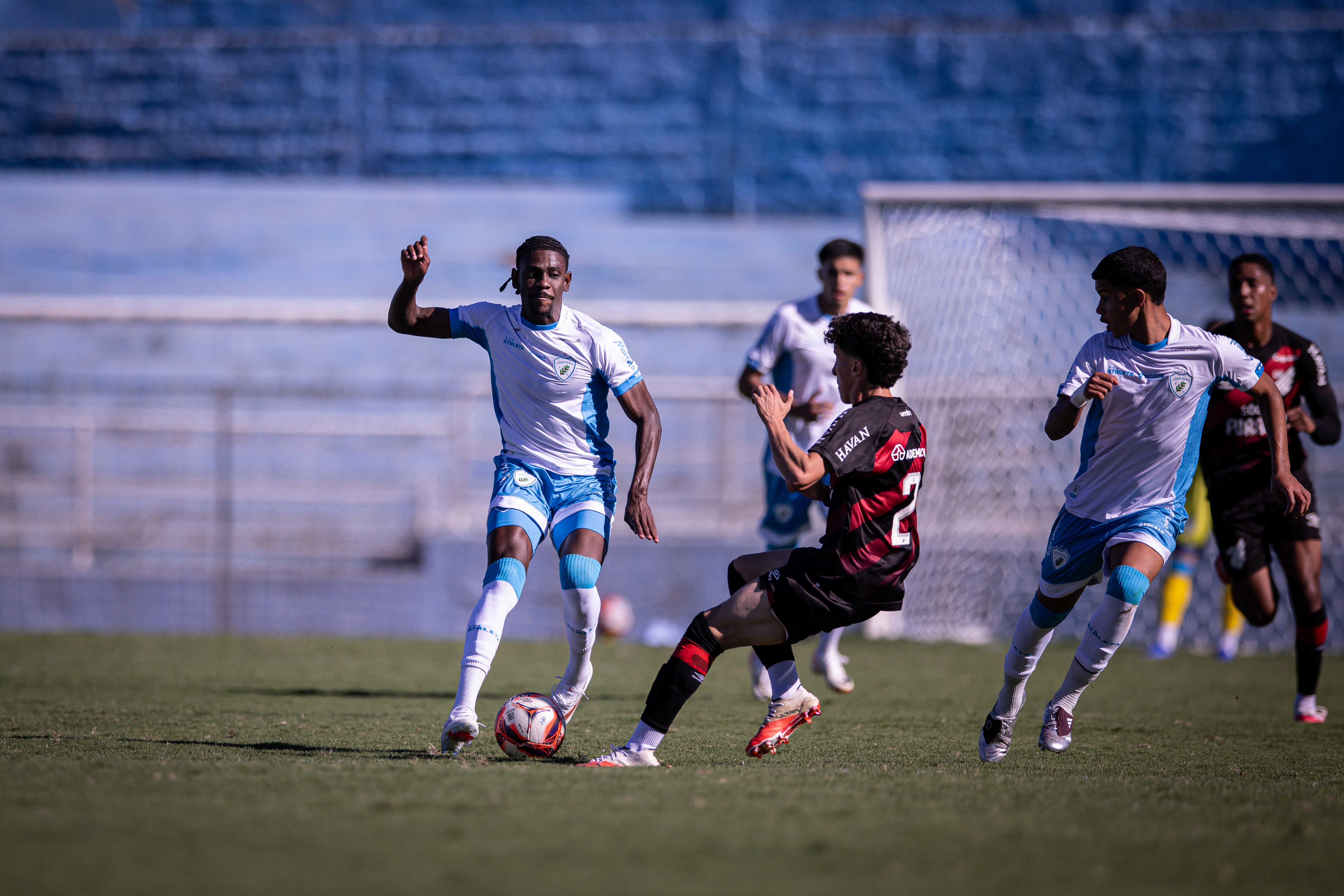 Jogo entre Athletico e Londrina muda de data