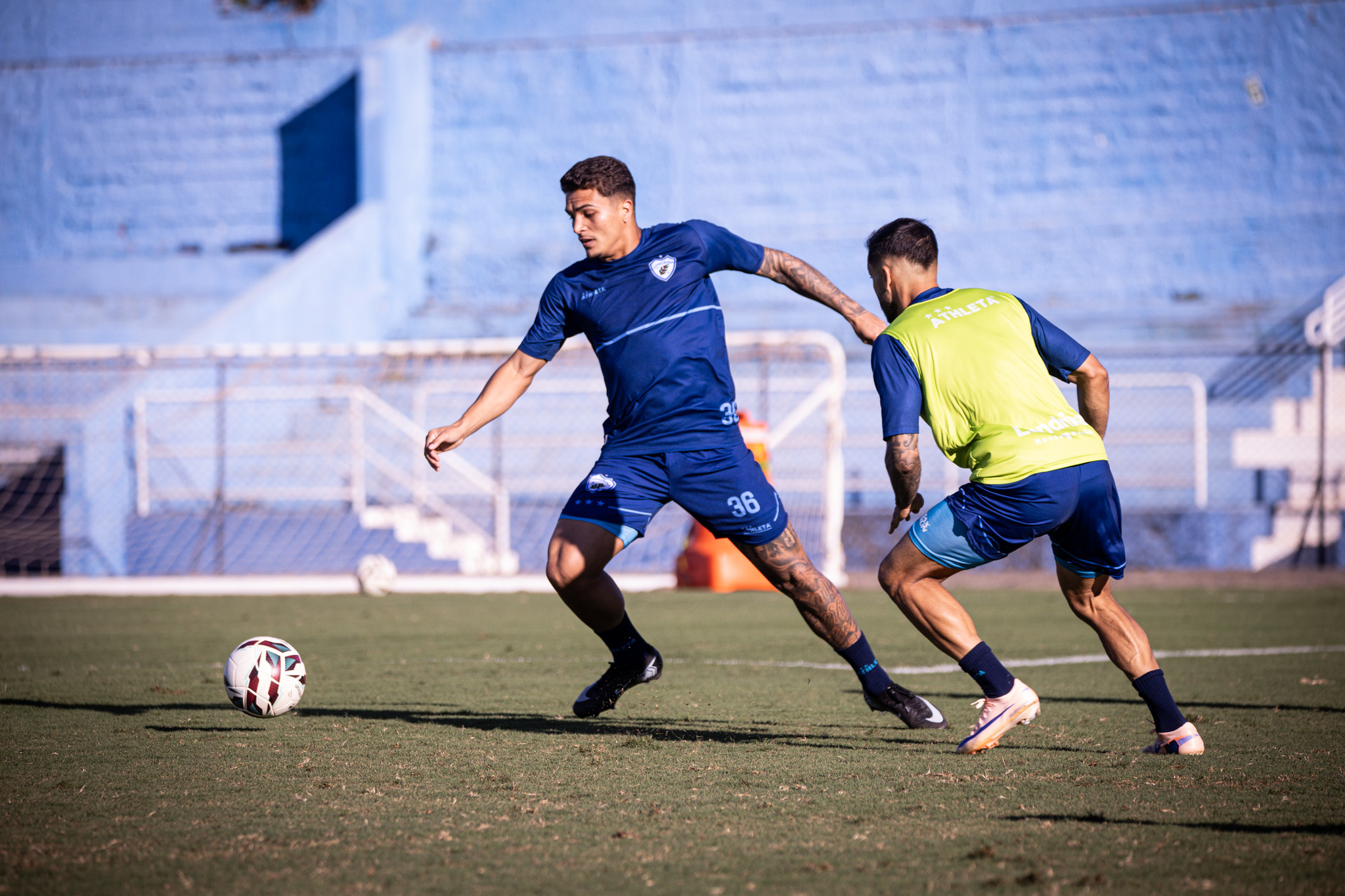 Londrina enfrenta o Cuiabá em jogo que pode decretar queda